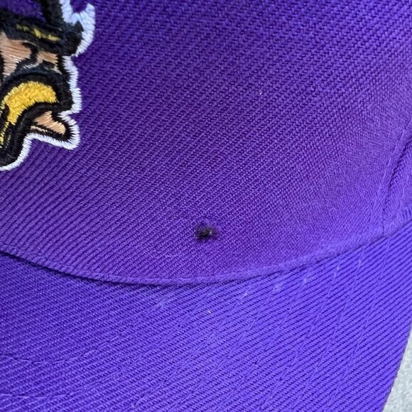 REEBOK NFL Minnesota Vikings Fitted Hat Men's 7 1/2 Purple Equipment Cap Wool - Picture 2 of 7